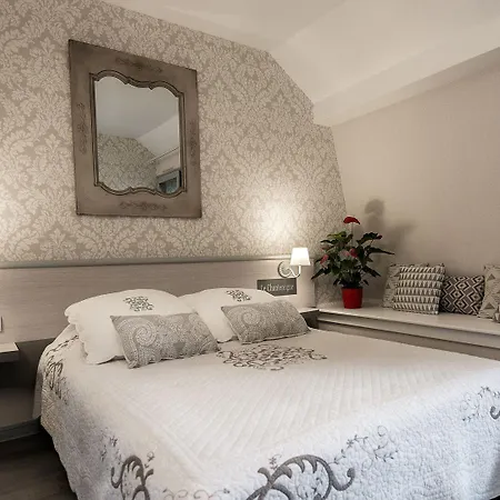 Hotel Le Chantereigne Les Noes-pres-Troyes