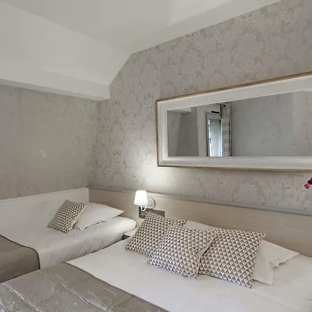 Le Chantereigne 2* Les Noes-pres-Troyes