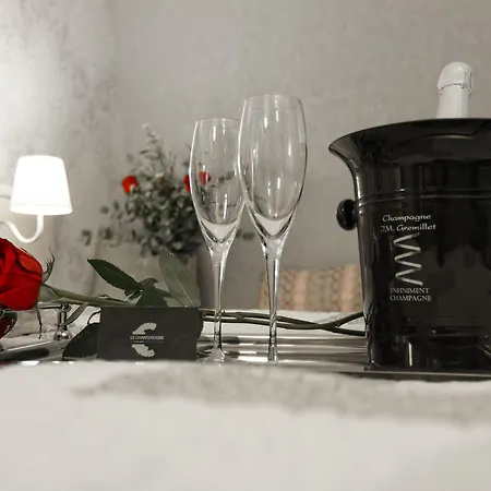 Hotel Le Chantereigne 2*