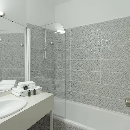 Hotel Le Chantereigne Les Noes-pres-Troyes