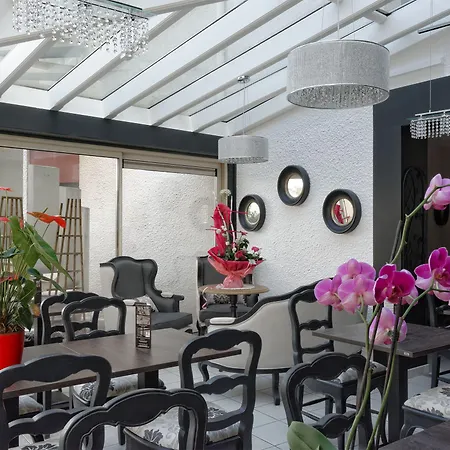 Le Chantereigne 2* Les Noes-pres-Troyes