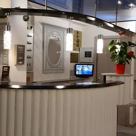Hotel Le Chantereigne Les Noes-pres-Troyes