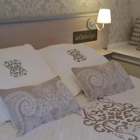 Hotel Le Chantereigne 2*