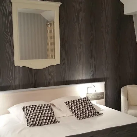 Le Chantereigne Hotel Les Noes-pres-Troyes