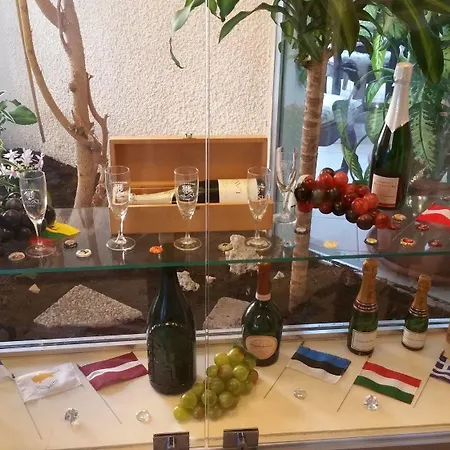 Hotel Le Chantereigne 2*